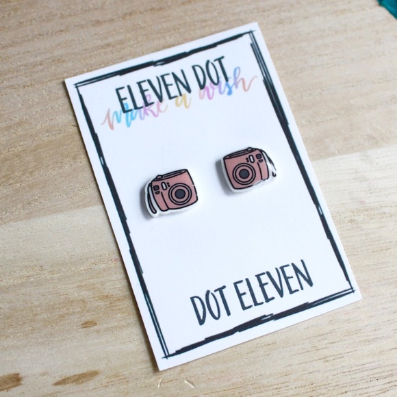 Pink Photographer Travel Camera Picture Earrings - Picture 1 of 8